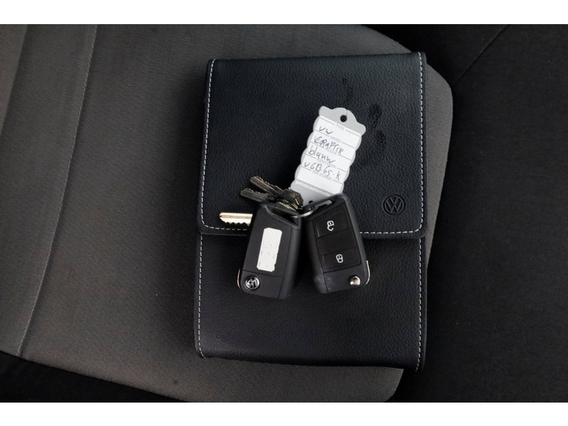 45877224-volkswagen-crafter-6