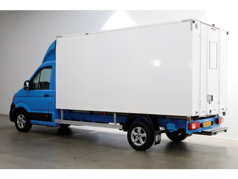 45877224-volkswagen-crafter-9