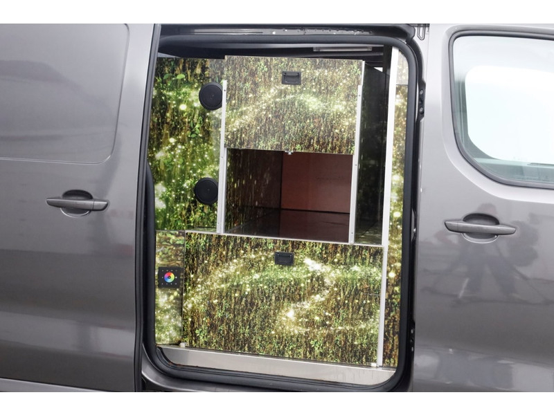 45907452-opel-vivaro-16