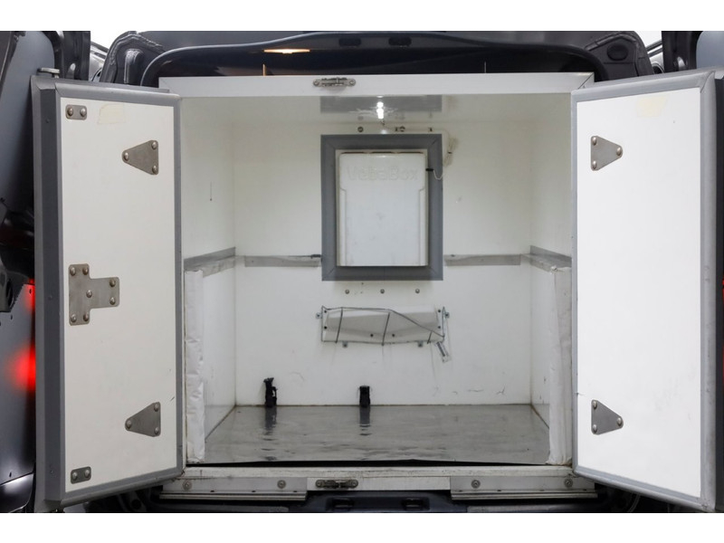 45907452-opel-vivaro-18