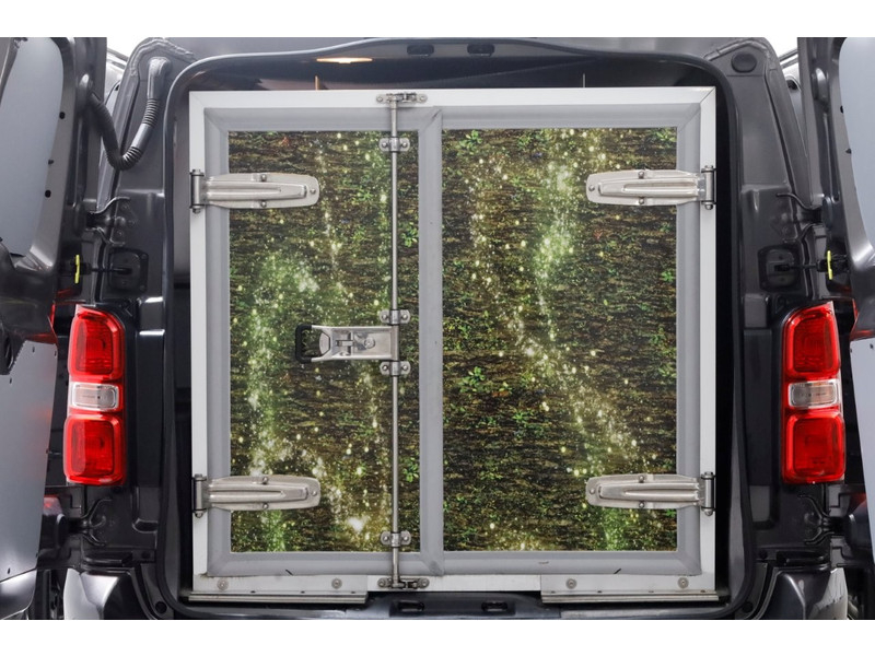 45907452-opel-vivaro-3