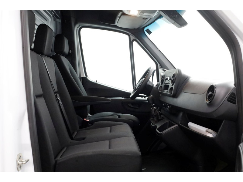 45918121-mercedes-benz-sprinter-3