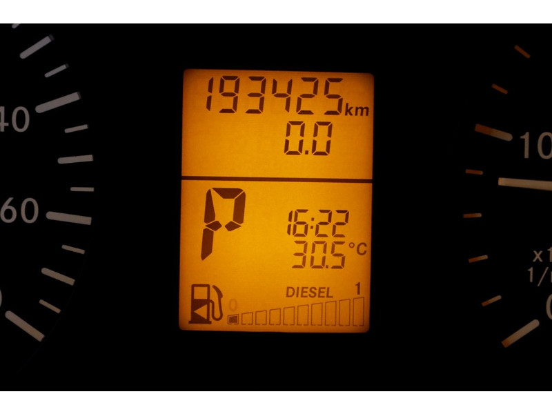 45945043-mercedes-benz-sprinter-16