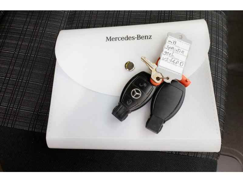 45945043-mercedes-benz-sprinter-7