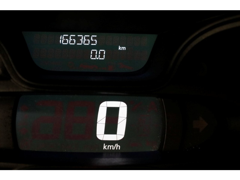 45994563-opel-vivaro-18