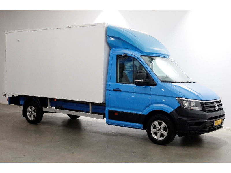 46068554-volkswagen-crafter-10