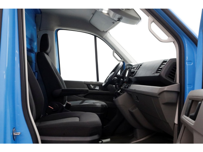 46068554-volkswagen-crafter-3