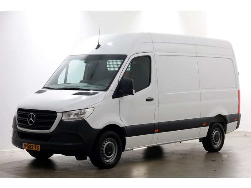 46107609-mercedes-benz-sprinter-8
