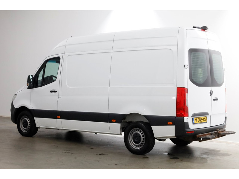 46107609-mercedes-benz-sprinter-9