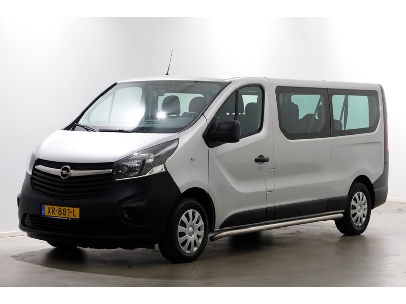 46256946-opel-vivaro-12