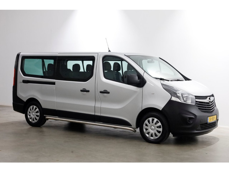 46256946-opel-vivaro-14