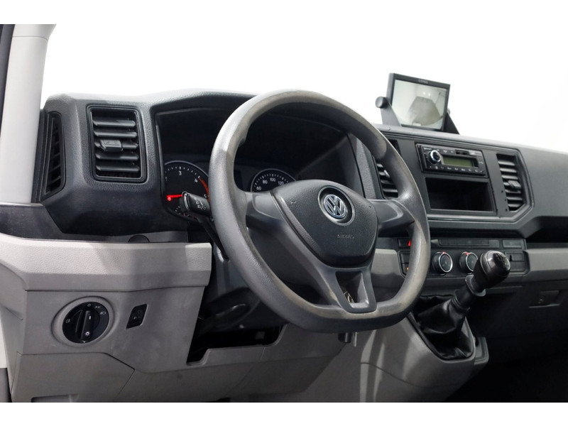 46309821-volkswagen-crafter-12