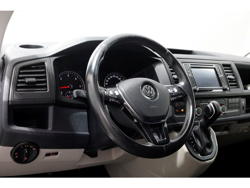 46360333-volkswagen-transporter-13