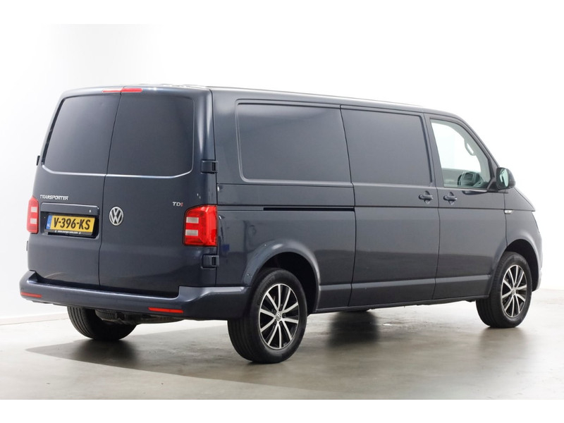 46360333-volkswagen-transporter-2