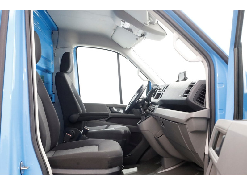 46368037-volkswagen-crafter-3