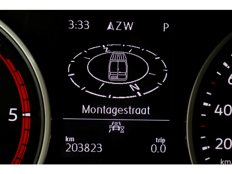 46402437-volkswagen-crafter-18