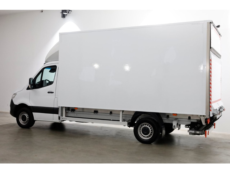46449425-mercedes-benz-sprinter-11