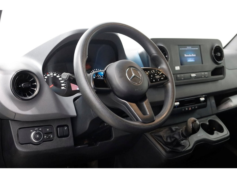 46449425-mercedes-benz-sprinter-14