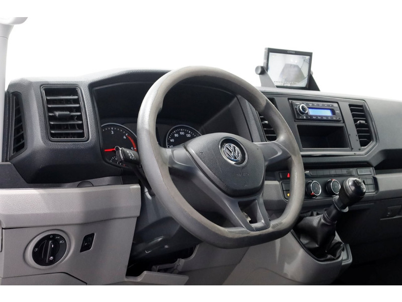 46603254-volkswagen-crafter-12