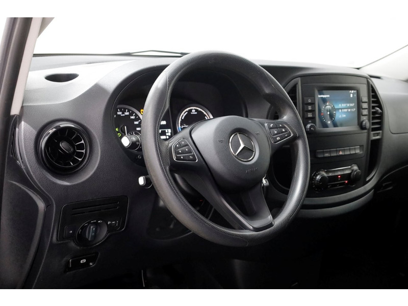 46629923-mercedes-benz-evito-12