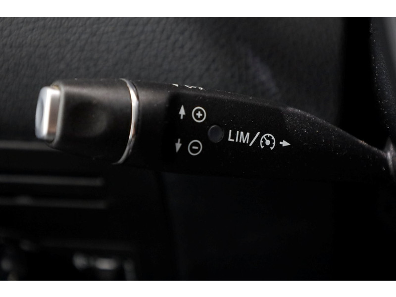 46629923-mercedes-benz-evito-15