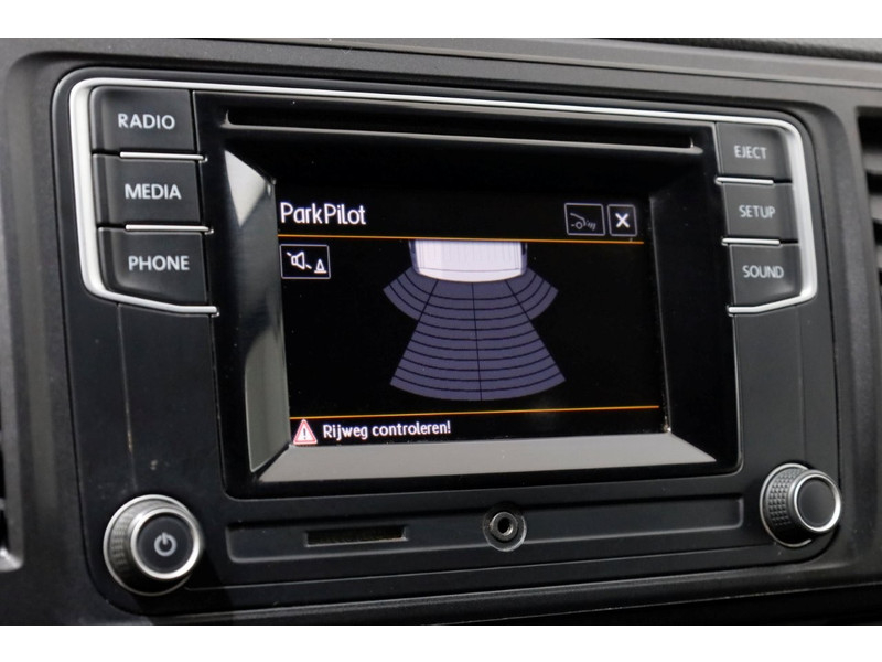 46672043-volkswagen-transporter-15