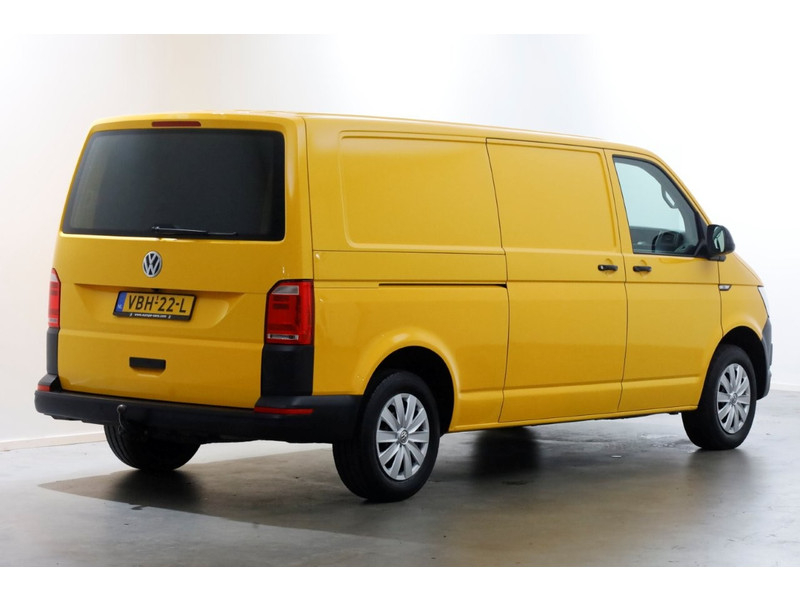46672043-volkswagen-transporter-2