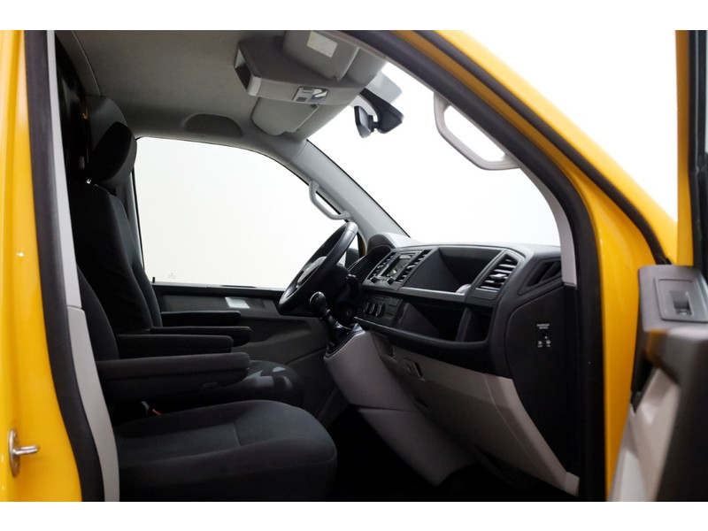 46672043-volkswagen-transporter-3