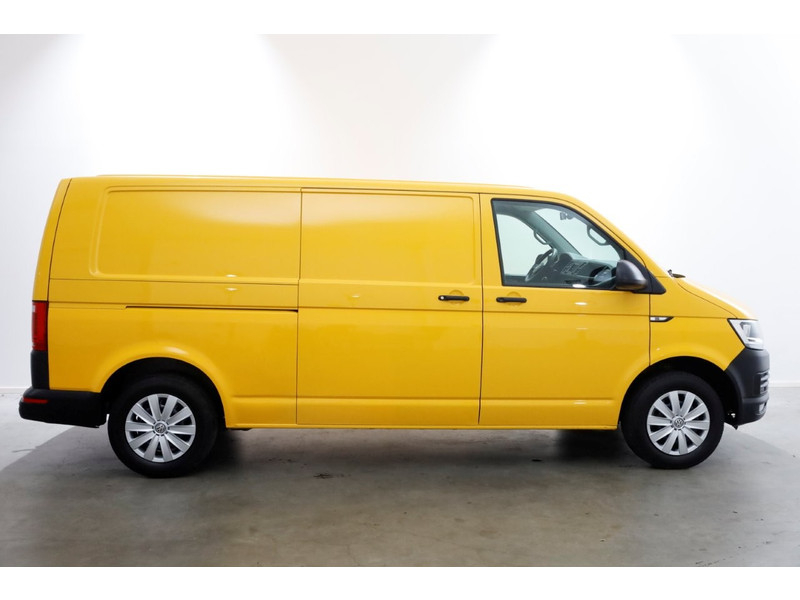 46672043-volkswagen-transporter-6
