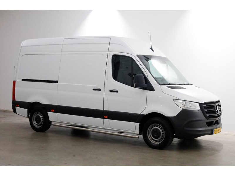 46883116-mercedes-benz-sprinter-10