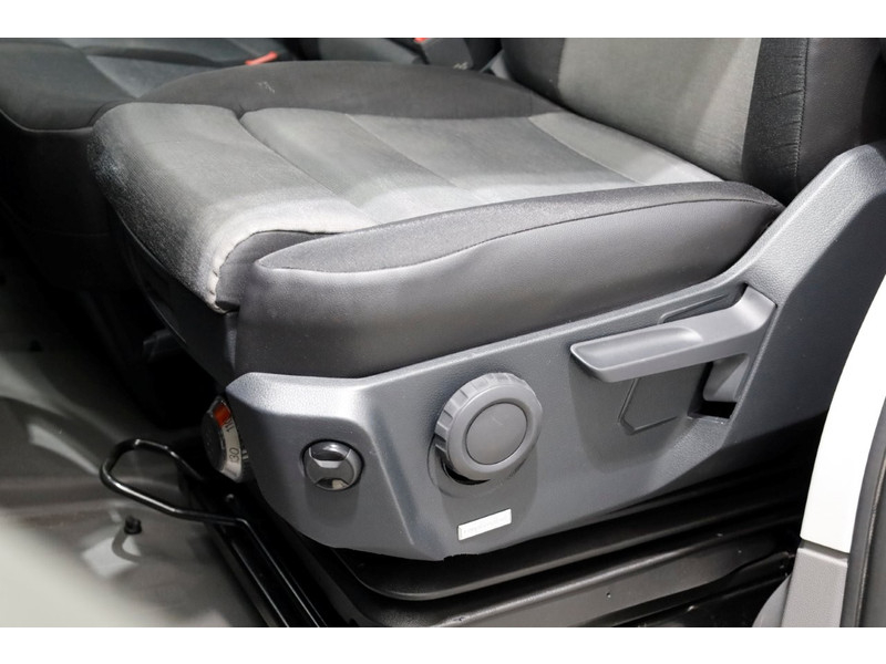 46896025-volkswagen-crafter-21