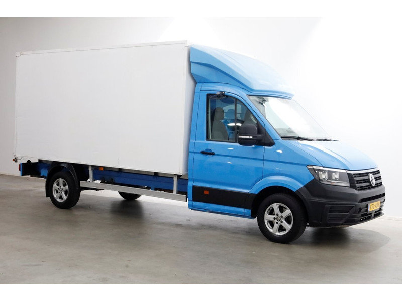 46950732-volkswagen-crafter-10