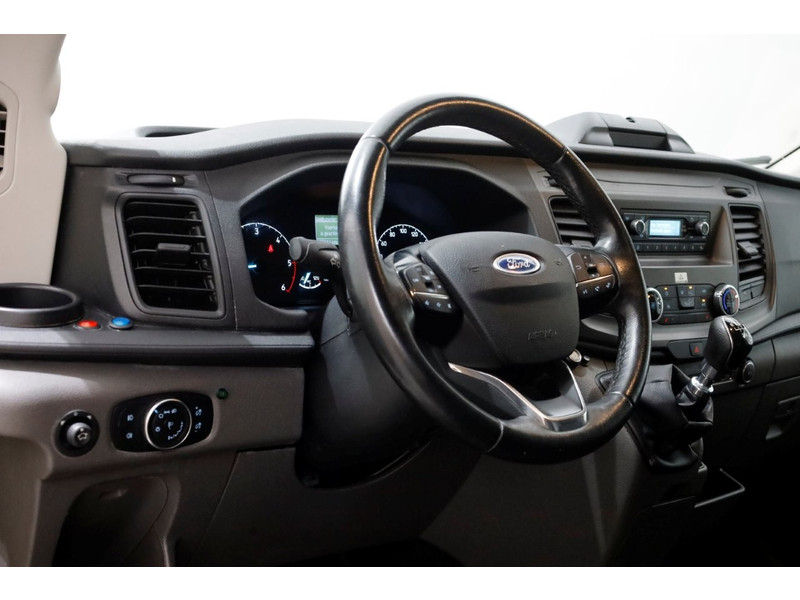 46957802-ford-transit-12