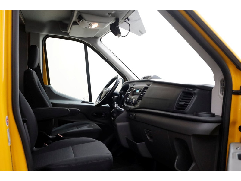 46957802-ford-transit-3