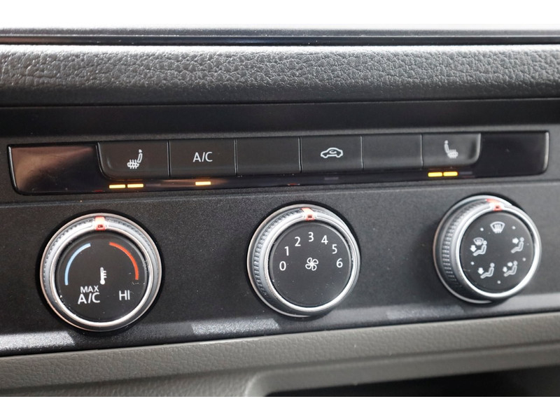 47052674-volkswagen-crafter-15