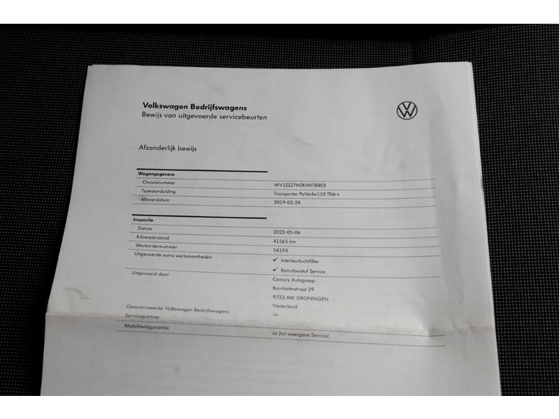 47097170-volkswagen-transporter-8