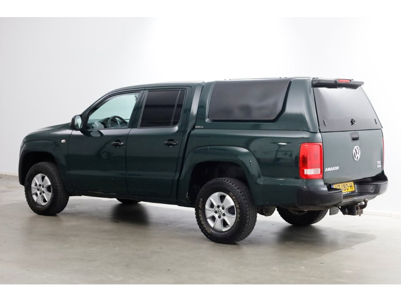 47118967-volkswagen-amarok-10