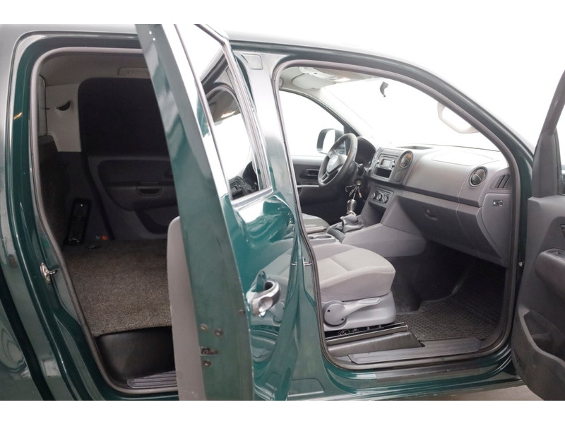 47118967-volkswagen-amarok-6