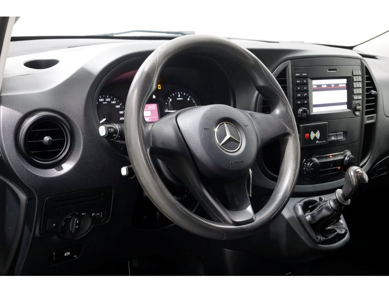 47186819-mercedes-benz-vito-12