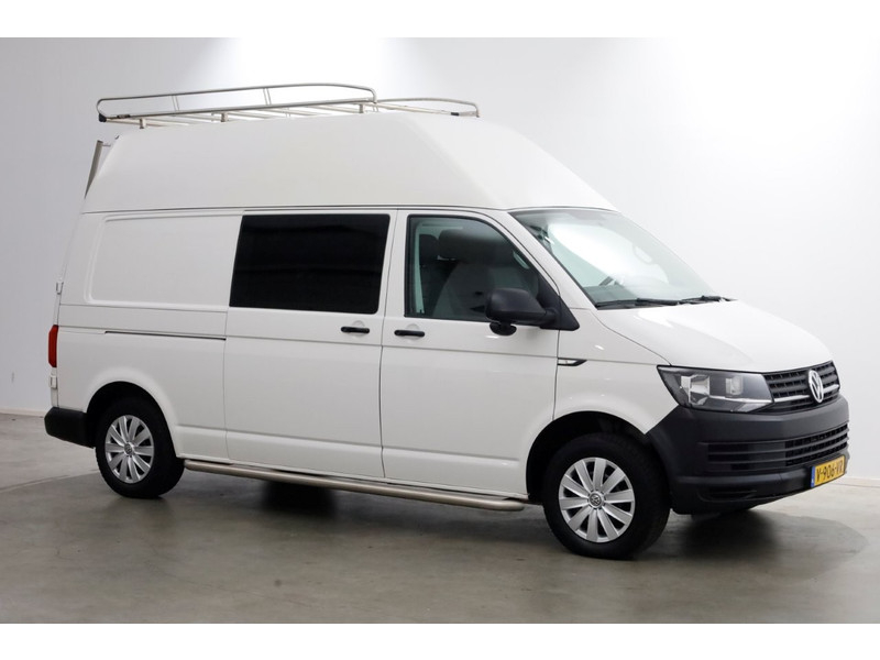 47202587-volkswagen-transporter-10
