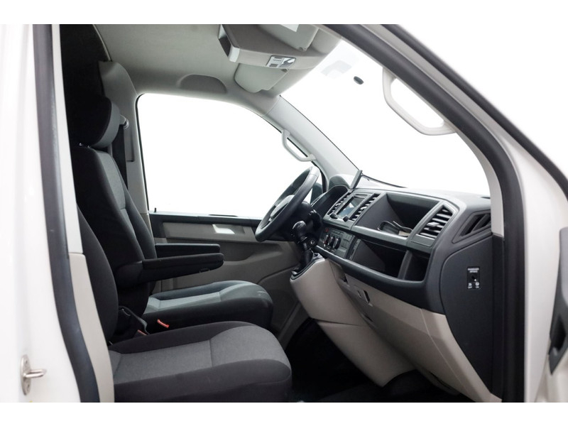 47202587-volkswagen-transporter-3