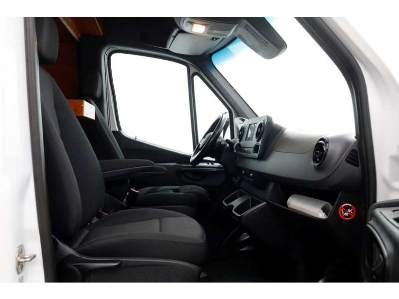 47202850-mercedes-benz-sprinter-3