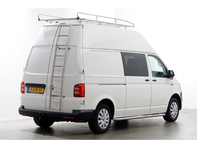 47374035-volkswagen-transporter-2