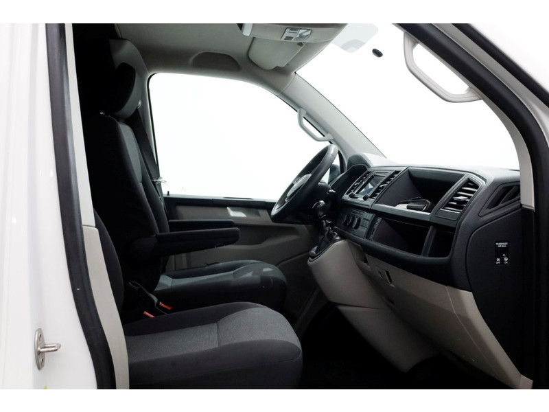 47374035-volkswagen-transporter-3