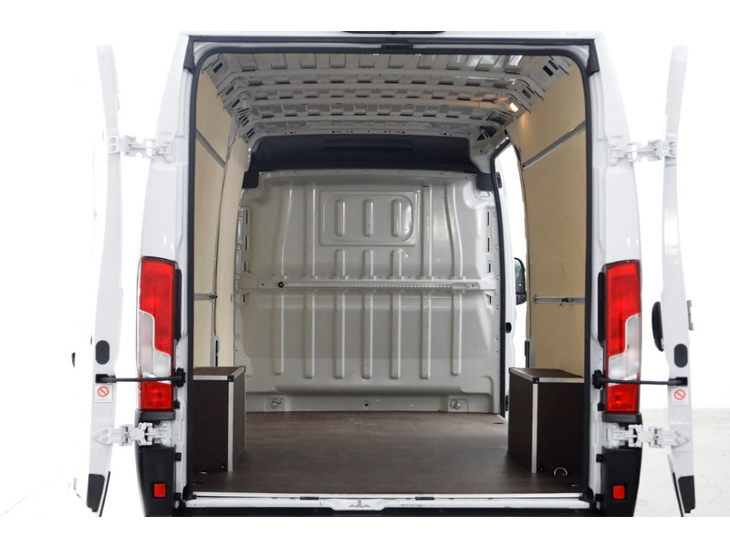 47380428-citroen-jumper-5