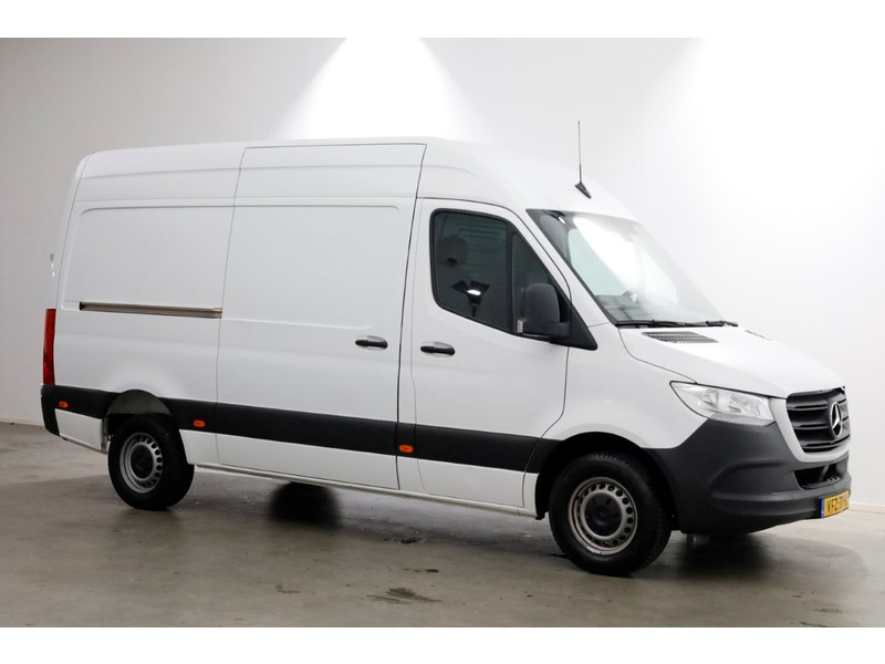 47426418-mercedes-benz-sprinter-10