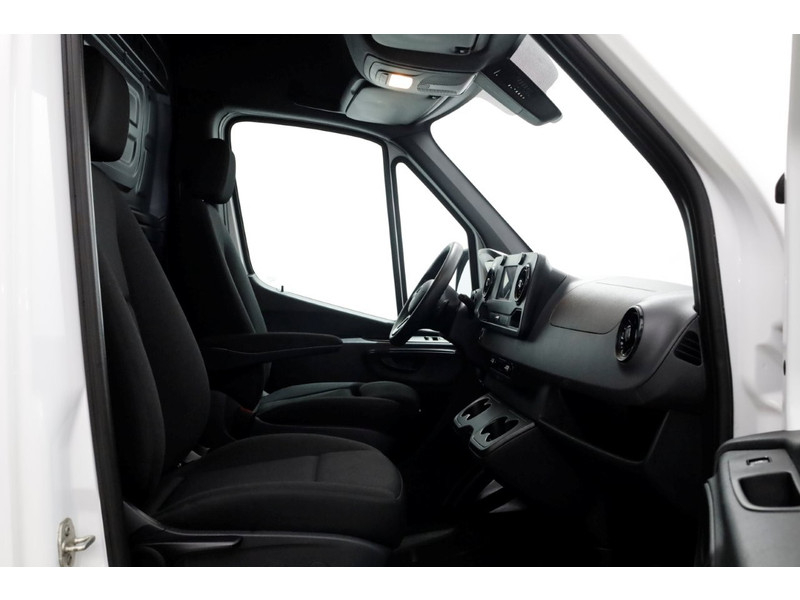 47426418-mercedes-benz-sprinter-5