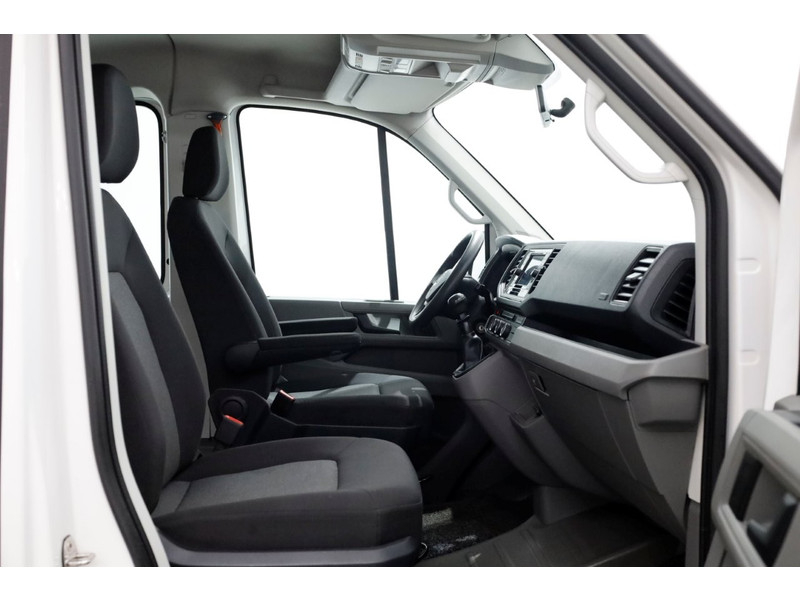 47427398-volkswagen-crafter-7