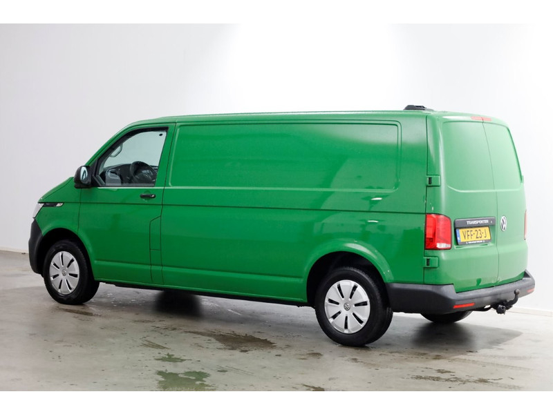 47491912-volkswagen-transporter-9