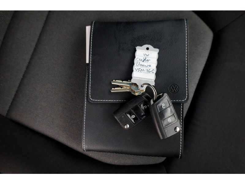 47493013-volkswagen-crafter-6